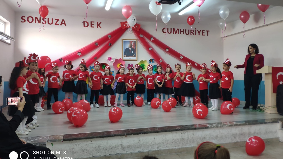 Anasınıfı C şubemizin Cumhuriyet Bayramı kutlamaları